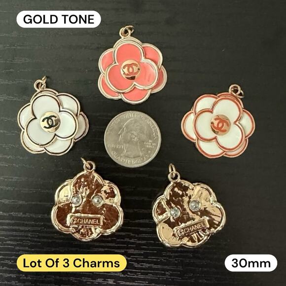 NEW STYLE - Lot of 3 Flower Chanel Gold Tone Zipper Pull Button Charms 30mm - Picture 1 of 1